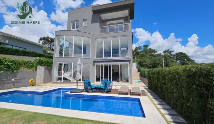 Maravilhosa Casa em Condomínio com Sistema de clube !