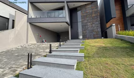 Maravilhosa Casa á venda no Condomínio Euroville II - Bragança Paulista SP.