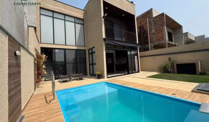 Linda Casa á Venda! Condomínio Portal da Serra - Bragança Paulista SP.