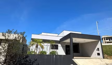 Linda Casa Térrea á Venda! Condomínio Portal da Serra - Bragança Plt.
