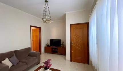 RESIDÊNCIA EM ÁREA CENTRAL DE ARARAS