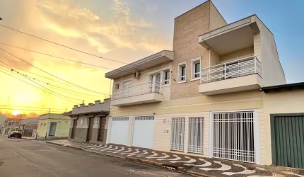 SOBRADO COMPLETO - ALTO DE BELVEDERE