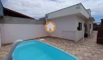 Casa à Venda  2 Suítes e piscina  em Caraguatatuba- Sp