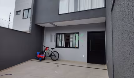 Sobrado 3 suítes 2 vagas bairro Rio Pequeno em Camboriú-SC