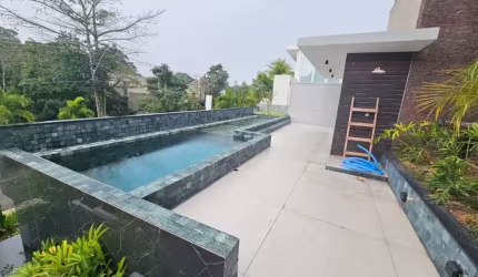 Casa Alphaville 1 com 4 suítes reformada