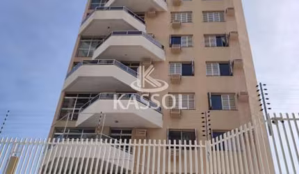 APTO COM SACADA AMPLA LOCALIZAÇÃO CENTRAL, UM APTO POR ANDAR E 04 QUARTOS.
