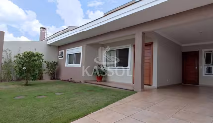 Casa térrea com piscina no Recanto Tropical  R  1.950.000,00  prox. Big Pão