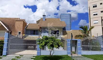 Sobrado Triplex, impecável próximo da academia axis, condominio Country Ville.