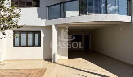 SOBRADO COM SUÍTE E 2 DORMITÓRIOS NO COUNTRY PRÓXIMO COLÉGIO POSITIVO