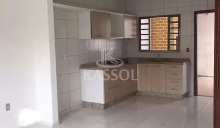 Casa térrea no Bairro Country em Condomínio fechado, 2 quartos, 1 vg de garagem