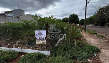 TERRENO DE ESQUINA À VENDA NO BAIRRO UNIVERSITÁRIO PRÓXIMO A UNIOESTE