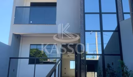 Sobrado triplex geminado, Parque São Paulo, CASCAVEL - PR