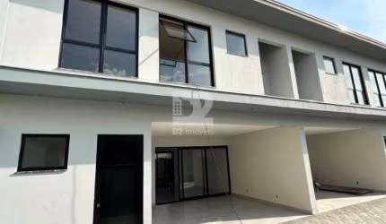 GEMINADO DUPLEX COM 3 SUÍTES | ILHA DA FIGUEIRA