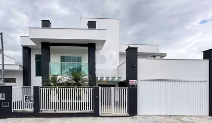 CASA MOBILIADA COM PISCINA E 4 QUARTOS | VILA BAEPENDI
