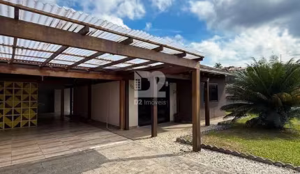 CASA SEMIMOBILIADA COM 2 QUARTOS | VILA LENZI