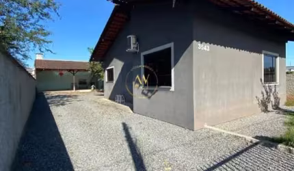 Casa para Venda em Joinville, Nova Brasília, 2 dormitórios, 1 suíte, 3 banheiros, 3 vagas
