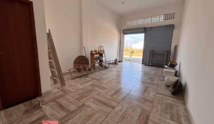LOJA COMERCIAL - LOCAL EM CRESCIMENTO SENTIDO RUA 128.