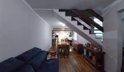 Sobrado com 3 dormitórios à venda, 186 m² por R$ 650.000,00 - Jardim das Indústrias - São José dos Campos/SP