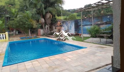 Chácara com 2 dormitórios à venda, 1500 m² por R$ 850.000,00 - Jardim Capitingal - São José dos Campos/SP