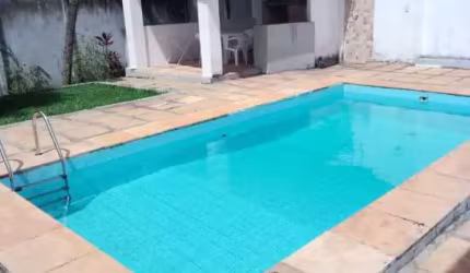 Casa no Itaigara com 5 quartos sendo 2 suítes, 185 m² à venda por R$ 1.800.000,00
