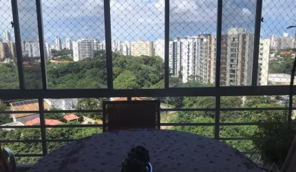 Apartamento no Itaigara com 3 quartos e 1 suíte, 154m² à venda por R$ 770.000,00