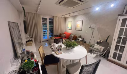 Village em Portão com 2 quartos, 124m² à venda por R$ 700.000,00