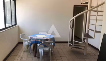 Cobertura na Pituba com 3 quartos e 1 suíte, 172m² à venda por R$ 580.000,00