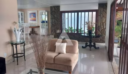 Casa no Itaigara com 3 quartos e 1 suíte, 269m² à venda por R$ 1.850.000,00