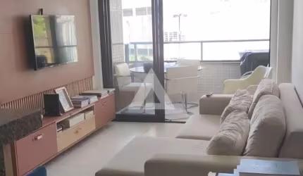 Apartamento na Ondina PORTEIRA FECHADA com 1 quarto, 45m² à venda por R$ 550.000,00