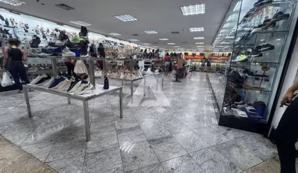 Loja no Shopping Piedade com 240,00 m² para alugar por R$ 52.320,00 - Salvador/BA