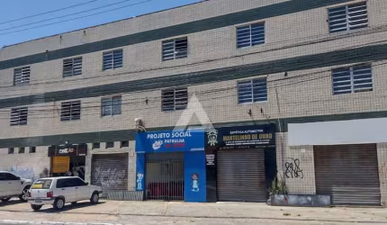 Prédio no Nordeste de Amaralina com 249m² à venda por R$ 1.600.000,00