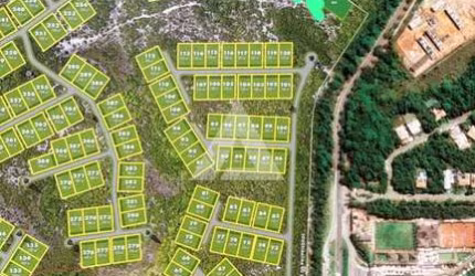 Terreno em Praia do Forte com 700m² à venda por R$ 950.000,00