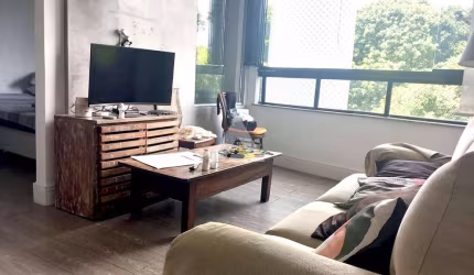 Apartamento na Garibaldi com 1 quarto, 57m² à venda por R$ 560.000,00