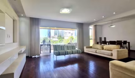 Apartamento na Ondina com 4 quartos e 3 suítes, 211m² à venda por R$ 750.000,00