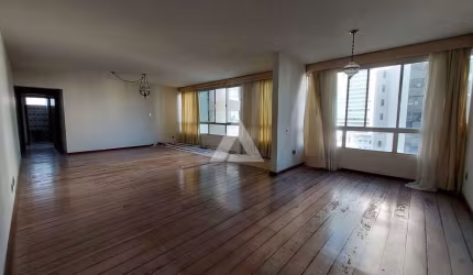 Apartamento na Barra com 3 quartos e 1 suíte, 155m² à venda por R$ 730.000,00