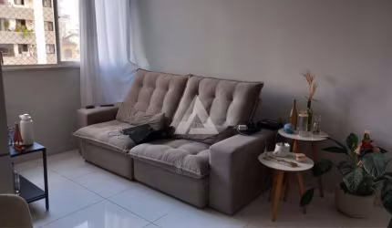 Apartamento no Imbuí com 2 quartos e 1 suíte, 69m² à venda por R$ 375.000,00