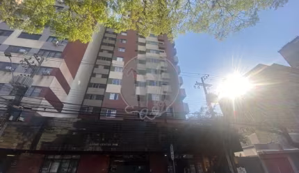 Kitinet com 1 quarto  para alugar, 18.28 m2 por R$900.00  - Centro - Curitiba/PR