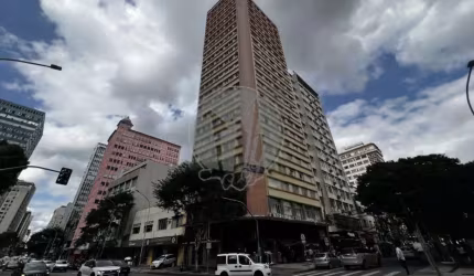 Conjunto Comercial à venda, 38.00 m2 por R$140000.00  - Centro - Curitiba/PR
