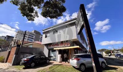 Apartamento com 2 quartos  para alugar, 72.80 m2 por R$1800.00  - Agua Verde - Curitiba/PR