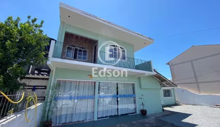 Casa à venda no bairro Ponte do Imaruim - Palhoça/SC
