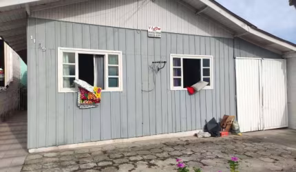 Casa à venda em São José/SC