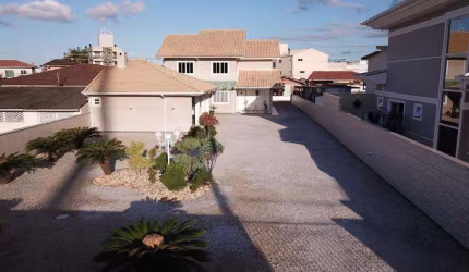 Casa à venda em Palhoça/SC