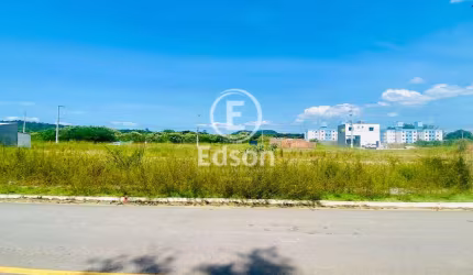 Terreno à venda no bairro Forquilhas - São José/SC