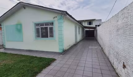 Casa à venda em Palhoça/SC