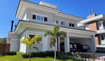 Casa à venda em Palhoça/SC