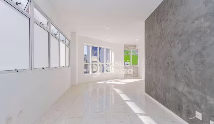 Conjunto à venda, 53 m² por R$ 457.000,00 - Cabral - Curitiba/PR