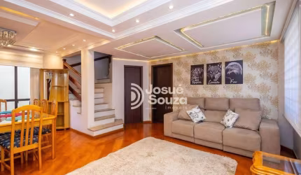 Sobrado com 3 dormitórios à venda, 137 m² por R$ 685.000,00 - Jardim das Américas - Curitiba/PR