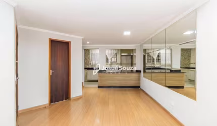 Sobrado com 3 dormitórios à venda, 185 m² por R$ 790.000,00 - Jardim das Américas - Curitiba/PR