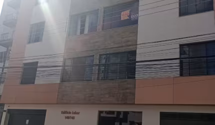 Excelente Cobertura à venda de frente no centro da cidade