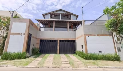 Linda casa a venda no Condomínio Residencial São Lucas - Bairro São Pedro.